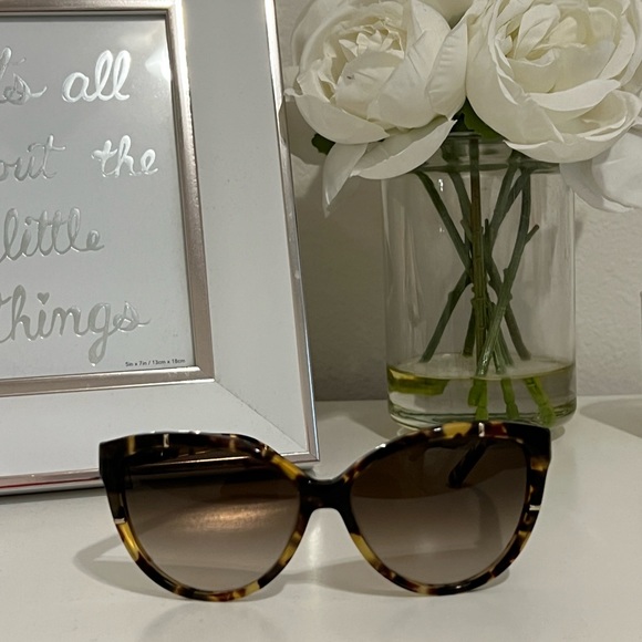 Chloe Caspia Cat-Eye Sunglasses, Tortoise - Picture 4 of 7